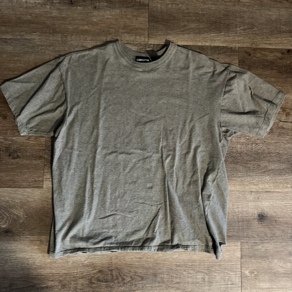 Claiborne Tee - Short Sleeve Shirt Small